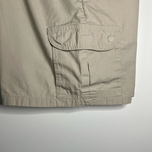CALVIN KLEIN CARGO SHORTS FOR WOMEN’S BEIGE - Picture 8 of 14